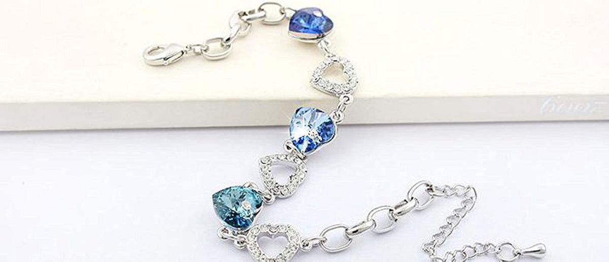 Heart-Shaped Crystal Charm Bracelet 18K White Gold Coated with Crystals and Diamond Clear Stones - Aquamarine Sea Blue